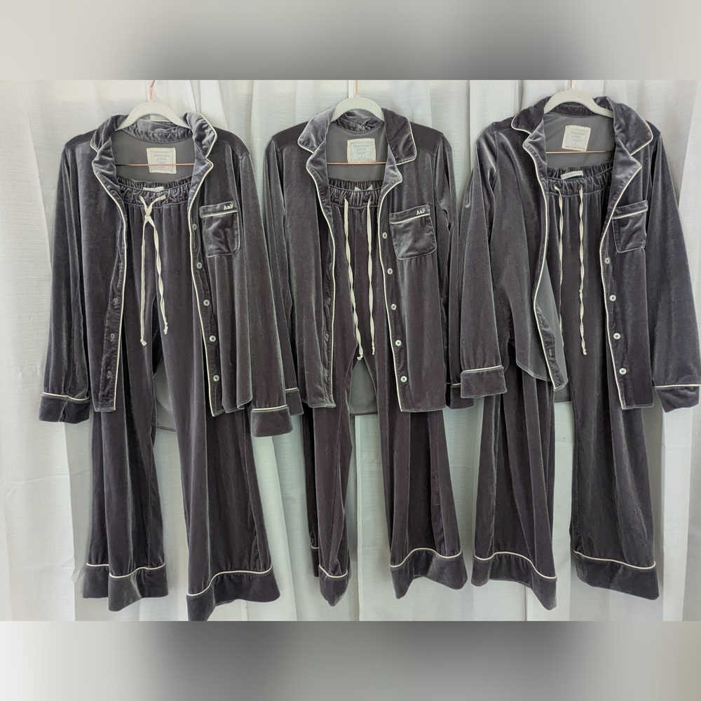 Abercrombie & Fitch Velvet Pajama Set Bundle (3) Gray